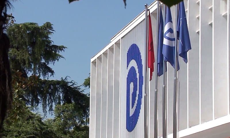 Si përjashtohesh nga Partia Demokratike