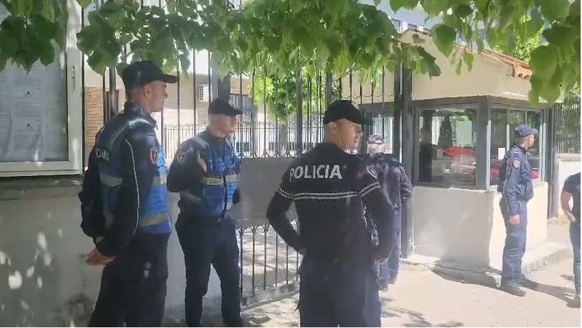 Vrasja e Endri Goxhajt në Memaliaj/ Gjykata lë në “arrest shtëpie” dy të dyshuar 