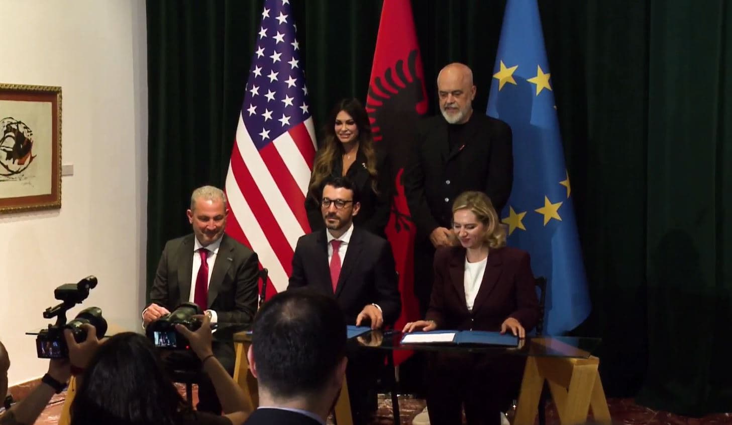 Shqipëria marrëveshje me SHBA dhe Greqinë për energjinë/ Rama: Dhe vendet e vogla mund të marrin hapa të guximshëm
