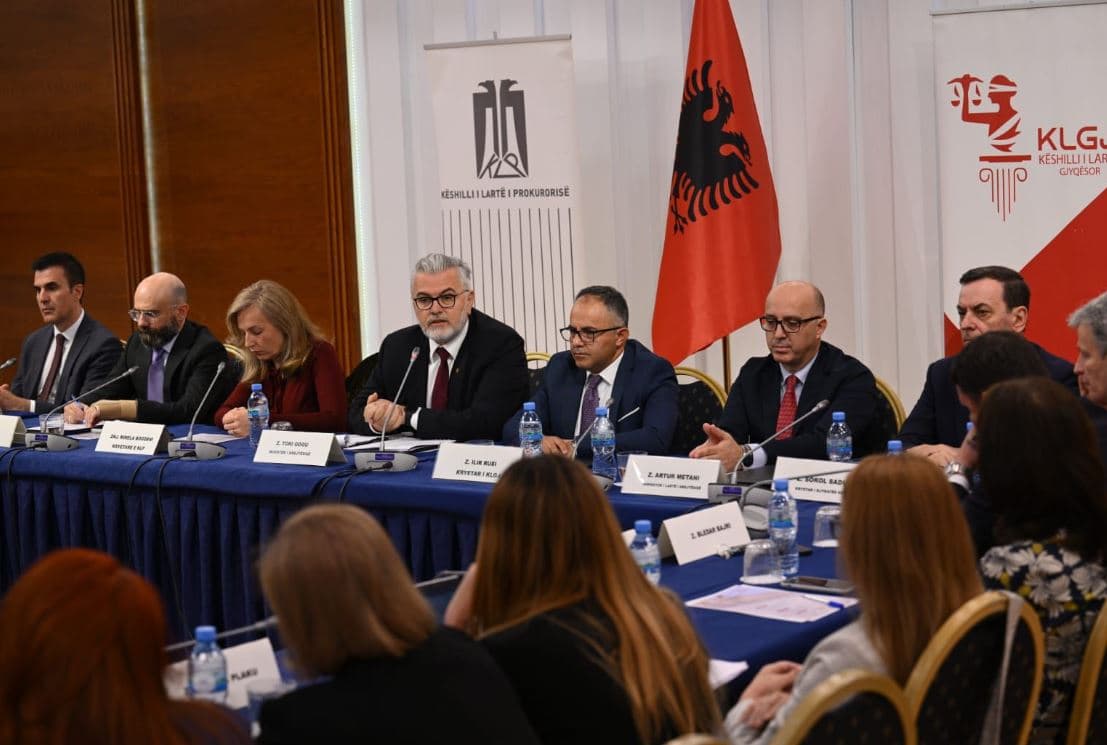 Sadushi: Pa vlerësim në kohë, drejtësia rrezikon meritokracinë dhe karrierën e drejtë
