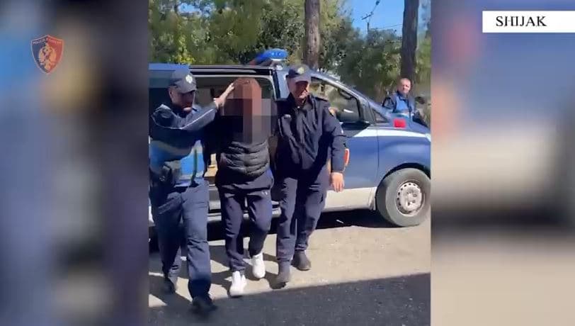 Shijak/ Arsenal armësh dhe kokainë në banesë, arrestohet 59-vjeçari
