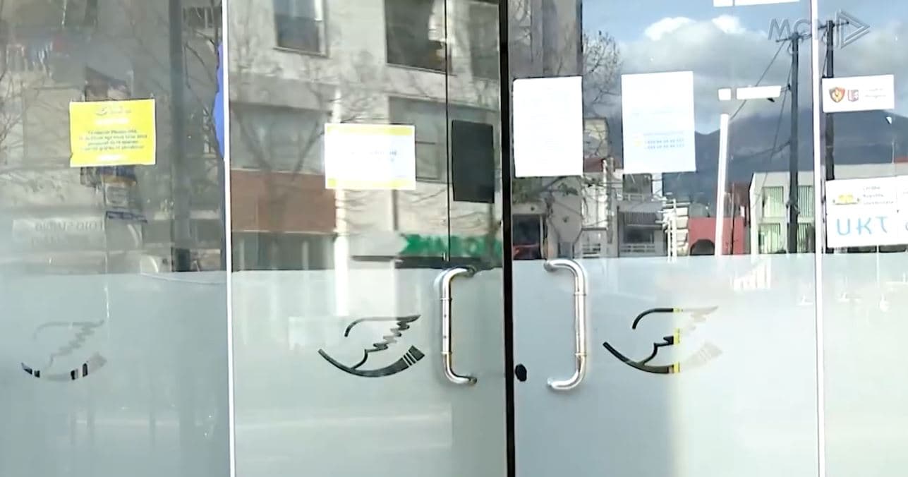 SMS mashtruese në emër të postës/ Policia: Kujdes, duan përvetësimin e llogarive bankare (VIDEO)