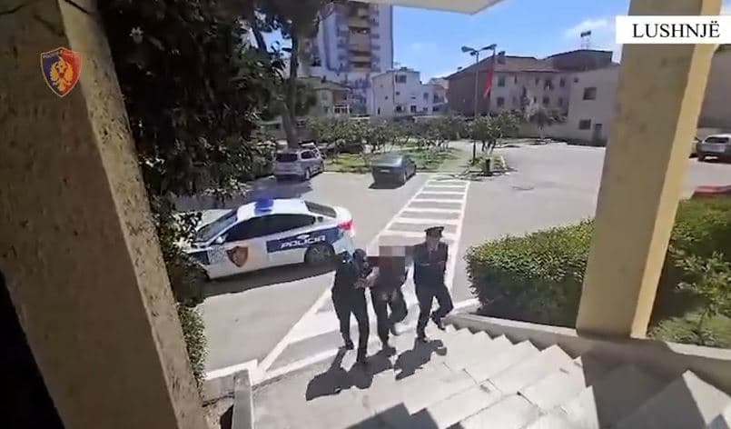 Lushnje/ Lëvizte i armatosur në qytet, arrestohet 21-vjeçari i shpallur në kërkim