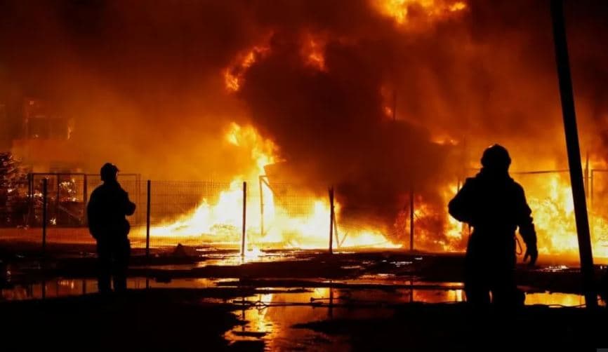 Sulmet ruse me dronë dhe raketa në Ukrainë vrasin 13 persona, mes tyre dhe një fëmijë