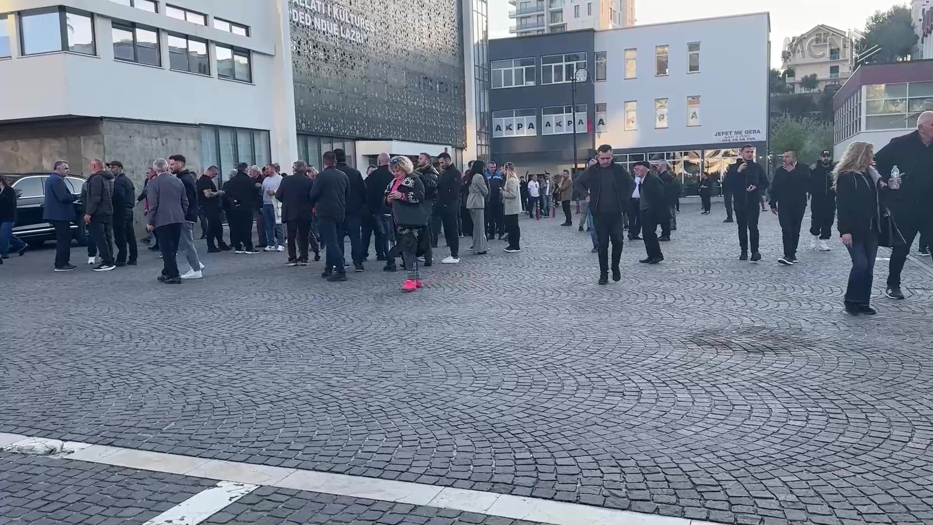 Vizita e Ramës izolon për 4 orë dy qytetarë / Lezhë, Meta: S’na u dha arsye për ndalimin, s’kishim plane për incidente (VIDEO)