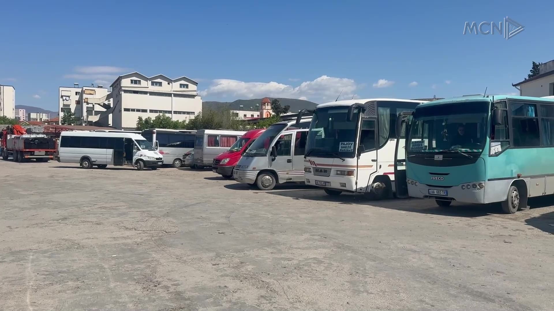 Çmimi i naftës godet transportin publik / Shoferët: Jemi në prag falimentimi dhe nga mungesa e pasagjerëve (VIDEO)