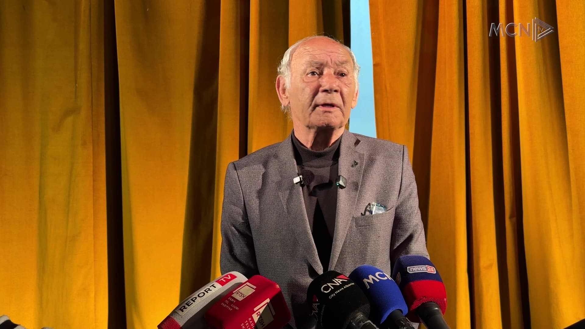  “Andrra e Nan’ Terezës njerëzorja hyjnore” / Monodrama kushtuar shenjtores shqiptare shfaqet në Pogradec (VIDEO) 
