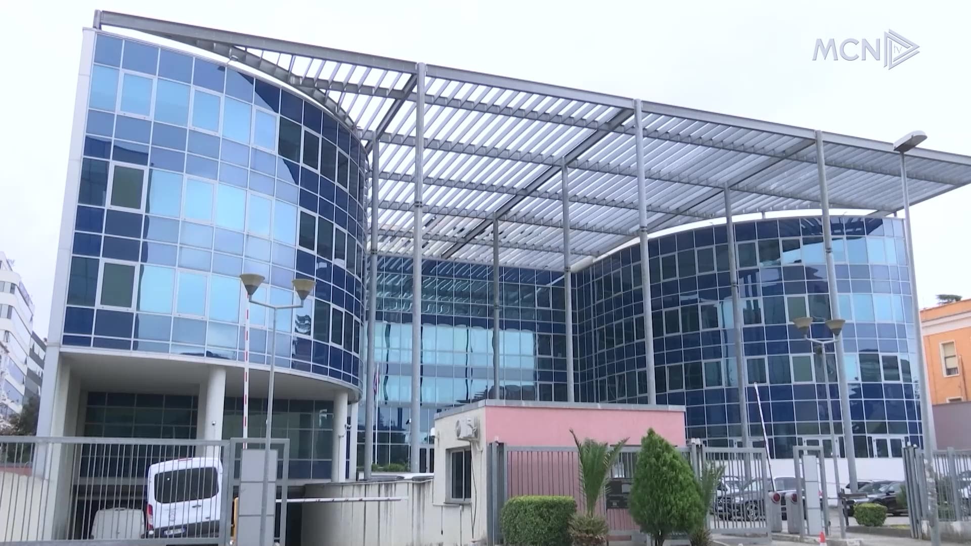 Durim Bami dërgohet në Fushë Krujë / I rrezikohej jeta, trasnferimi provizor (VIDEO)