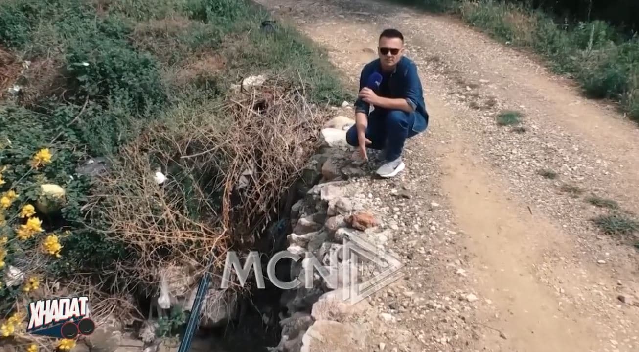 Xhadat/ Rruga e shkatërruar në fshatin Spiten në qendrën Administrative Zejmen, Lezhë