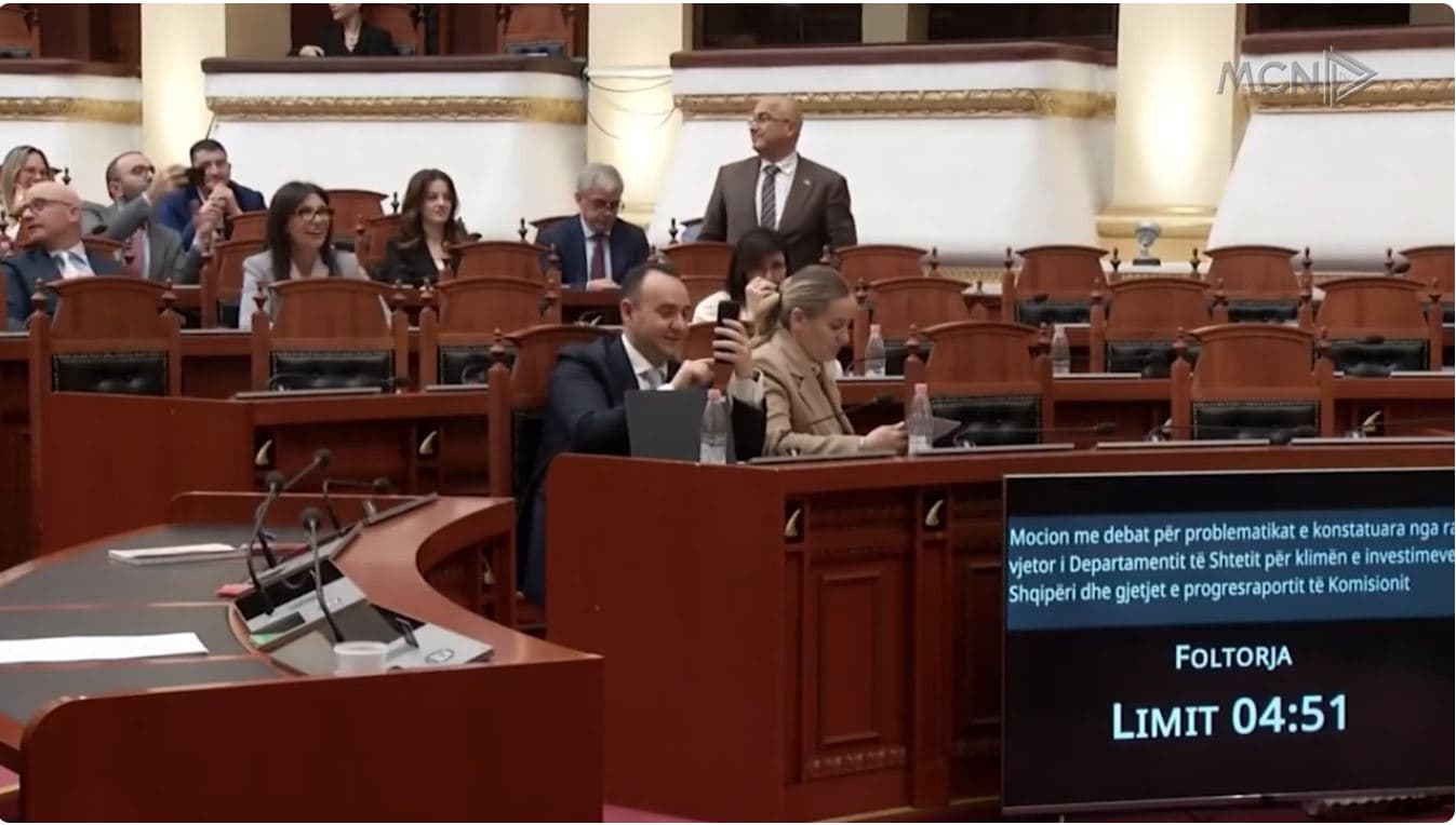 “Pandëshkueshmëria po pengon integrimin”. PD, akuza në Kuvend. Hoxha: Negociatat s’janë bllokuar