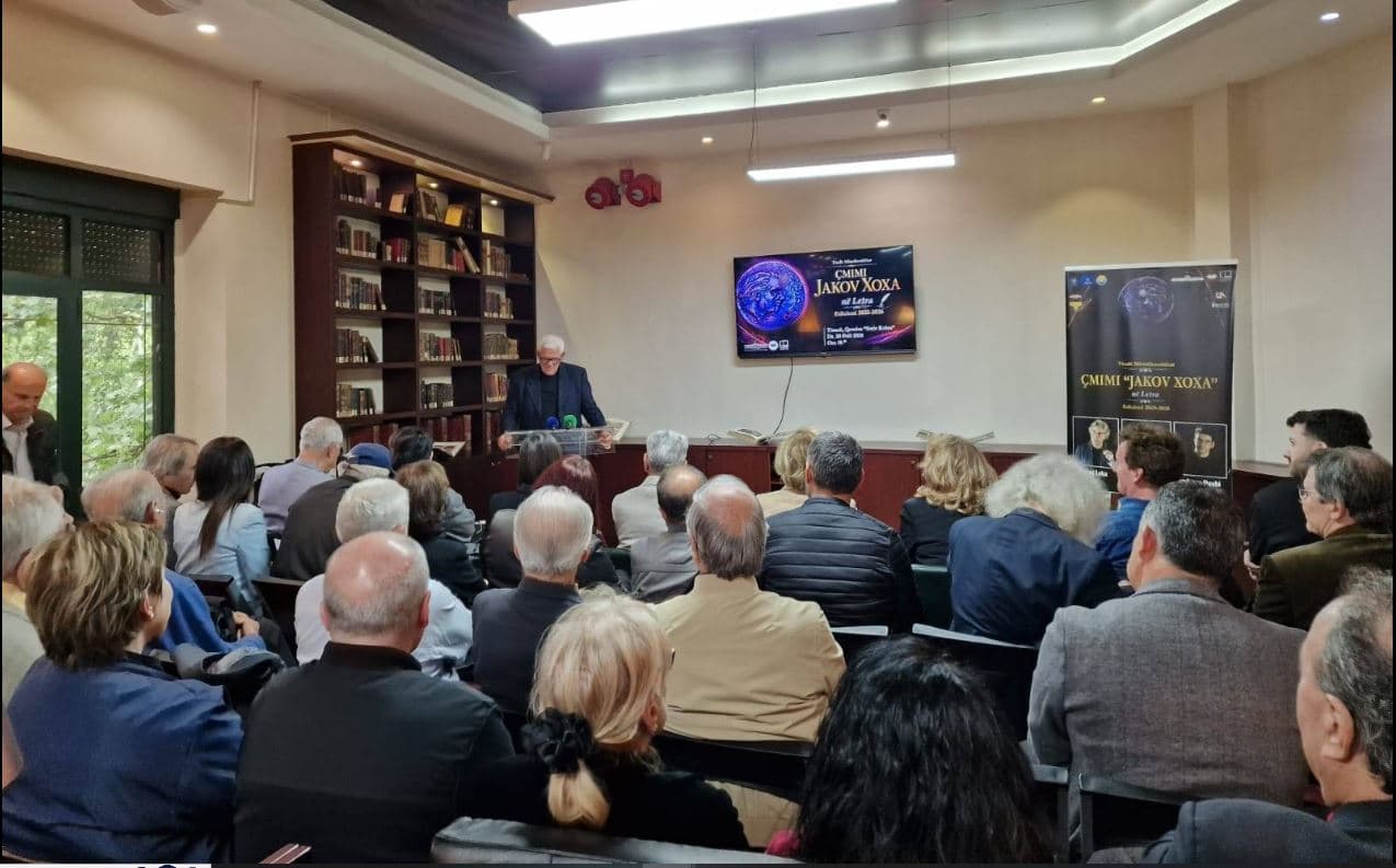 Ndahen çmimet e Çmimit Mbarëkombëtar “Jakov Xoxa” në letërsi, fitues shkrimtari Gëzim Aliu