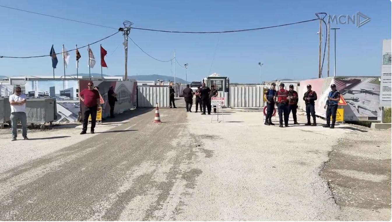 Punimet për aeroportin ende të bllokuara. Tensione në Vlorë, Pacolli: Paligjshmëri në sy të shtetit