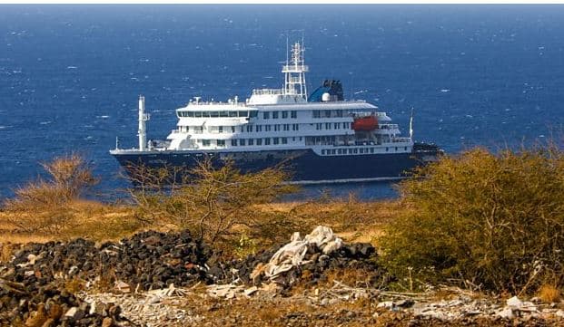Shpërthimi i hantavirusit, anija turistike niset drejt Ishujve Kanarie për trajtim emergjent