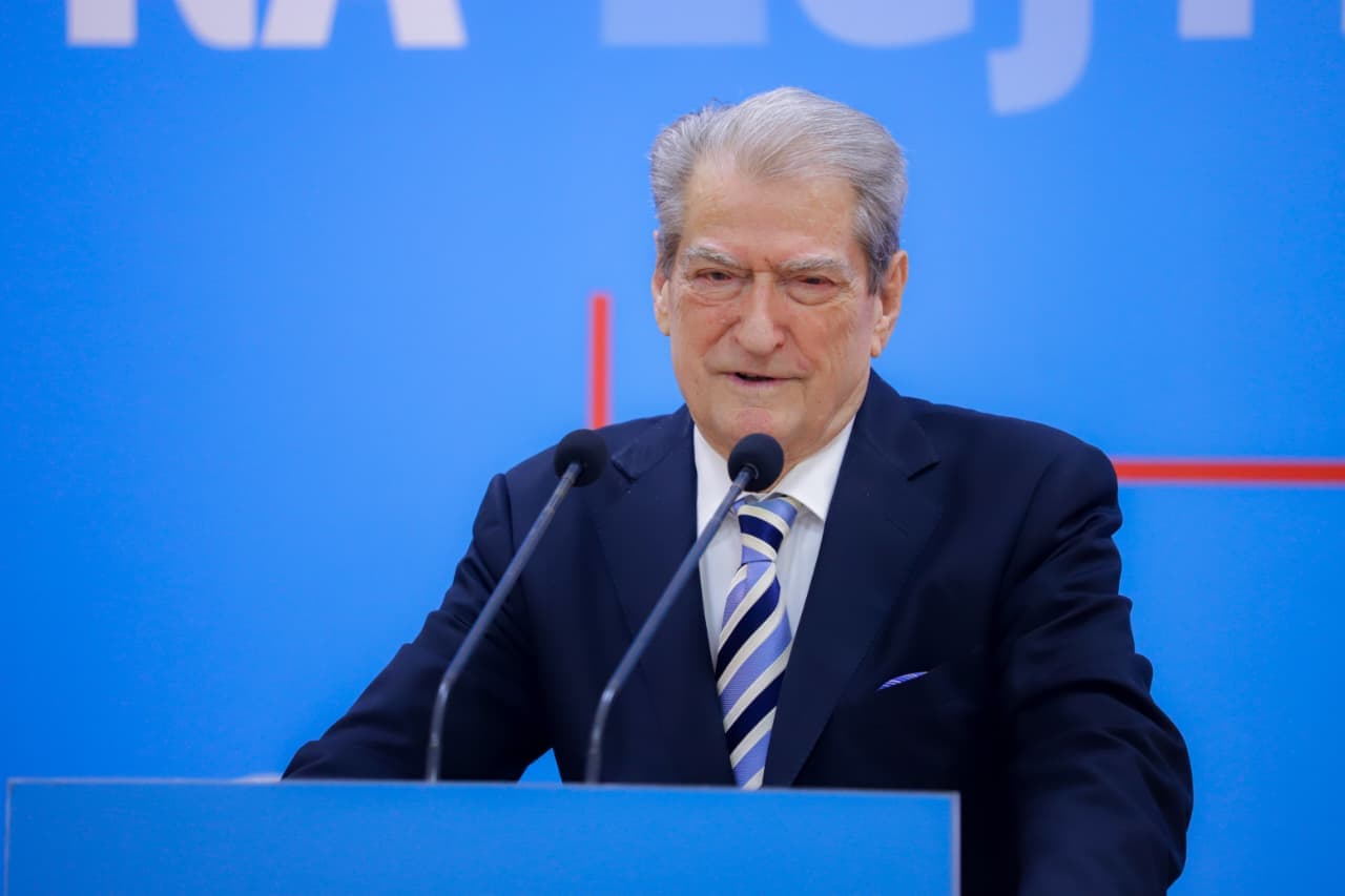Berisha publikon investigimin: “Diella”, avatar bosh pa IA. Rama dhe Begaj përdhosën Kushtetutën