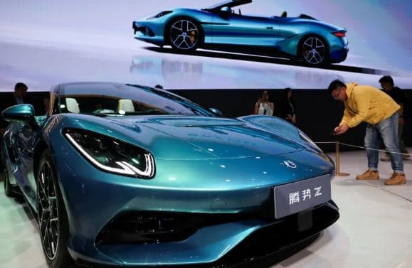 BYD sfidon kufizimet e SHBA-së, synon dominimin global të makinave elektrike