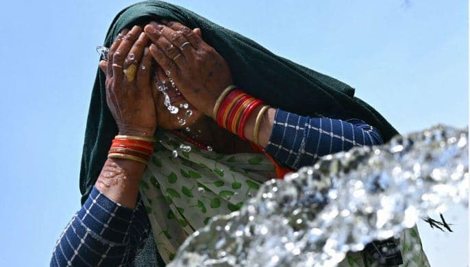 Delhi përvëlohet nga 45°C, jeta e punëtorëve informalë në kufijtë e mbijetesës