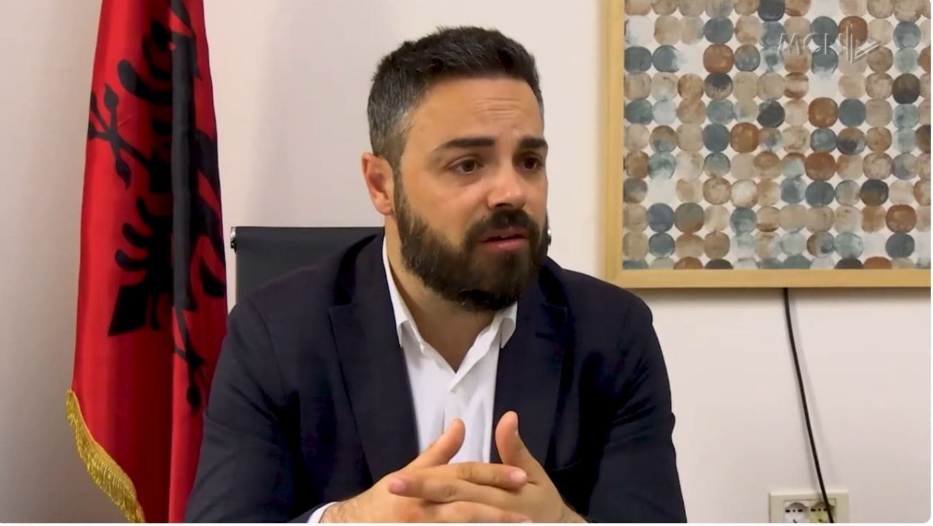 “Dy godina do t’i kthehen privatit”. Shahini: Janë të shtetit, po rikonstruktohen