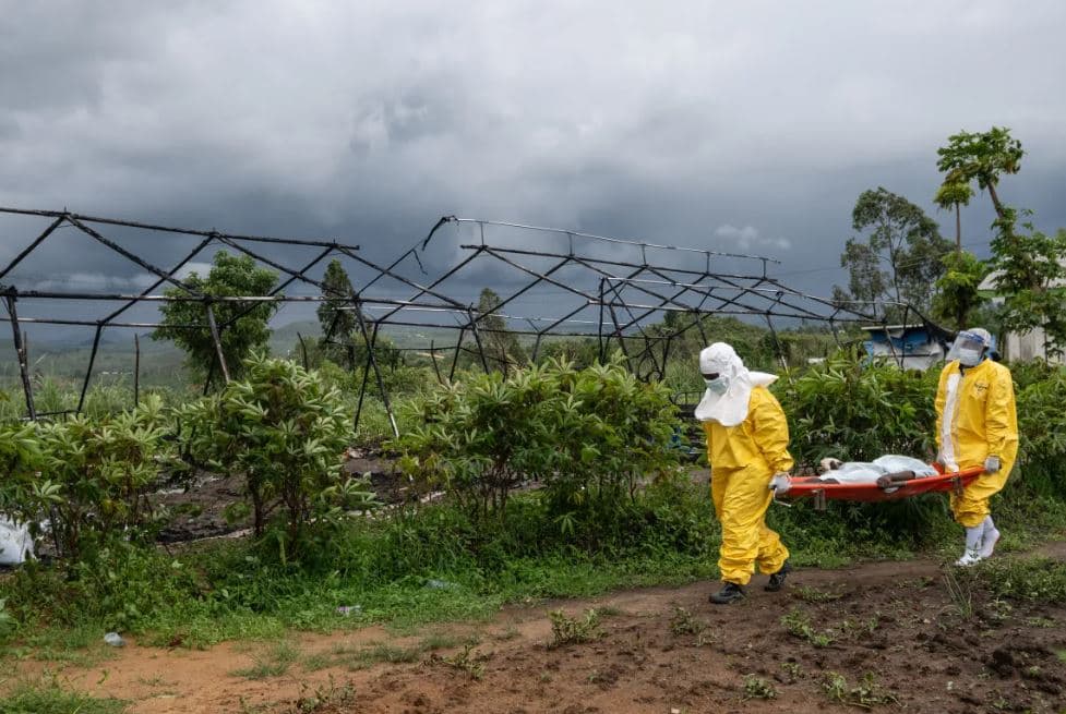 Përkeqësohet situata e Ebolës në Kongo, sulm i armatosur ndaj qendrave të trajtimit/ Largohen pacientët 