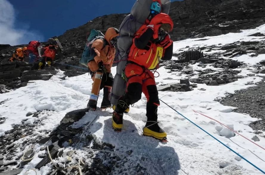 Everesti pas 30 vitesh/ Teknologjia e bëri më të sigurt, por mbipopullimi mbetet rreziku kryesor