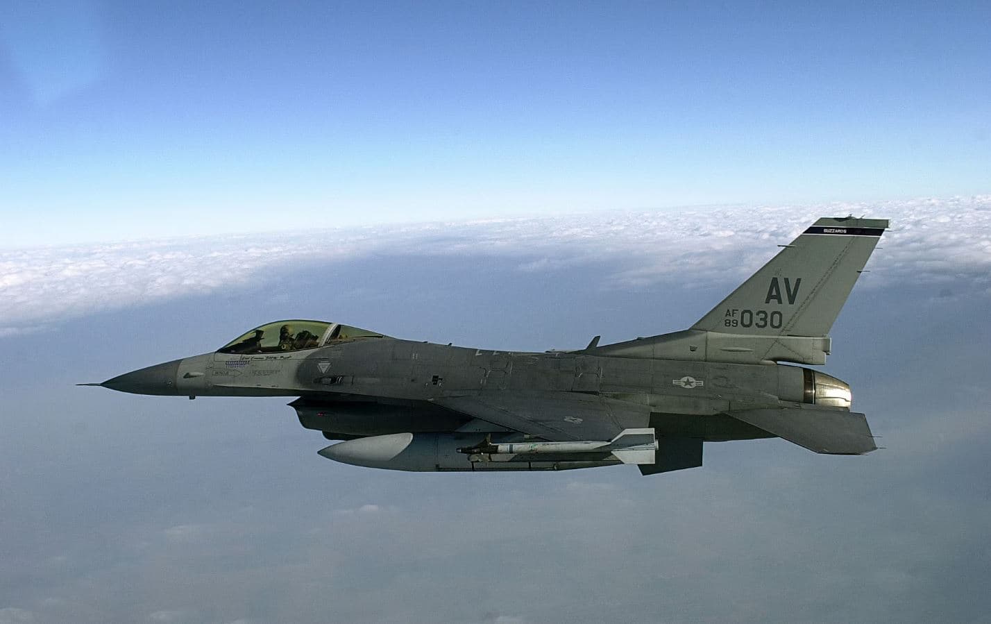 Estoni/ Një F-16 i NATO-s rrëzon një dron ukrainas