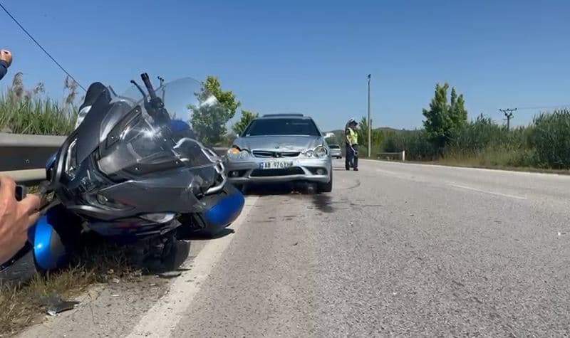     Aksident në Fiershegan, përplasen një motor me turistë të huaj dhe një makinë