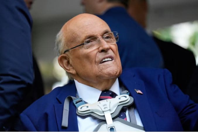 Ish-kryebashkiaku i New York shtrohet në spital, Rudy Giuliani në gjendje kritike 