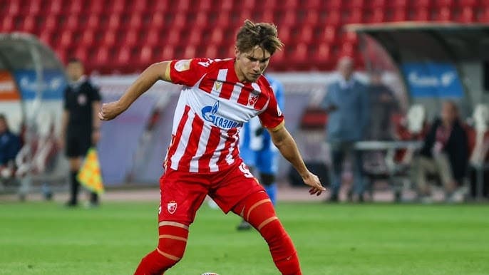 Arsenali, firmos me talentin serb