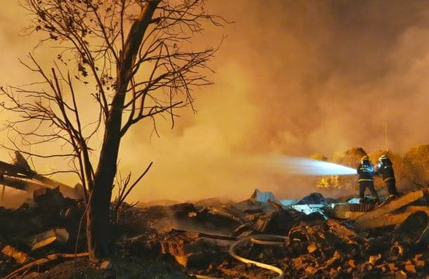 Shpërthim tragjik në një fabrikë fishekzjarrësh në Kinë, 21 të vdekur