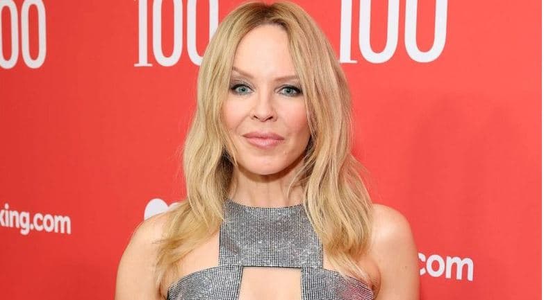 Kylie Minogue zbulon se u përball me kancerin e gjirit për herë të dytë