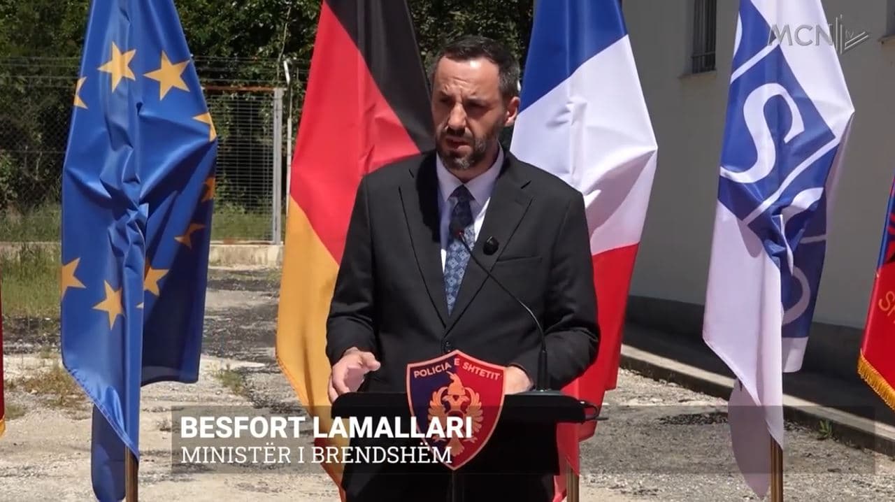 Qendër për çaktivizimin e armëve/ Ministri Lamallari: Rrit sigurinë publike (VIDEO)