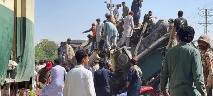 Sulm me eksploziv ndaj një treni në Pakistan, të paktën 24 të vdekur dhe mbi 50 të plagosur