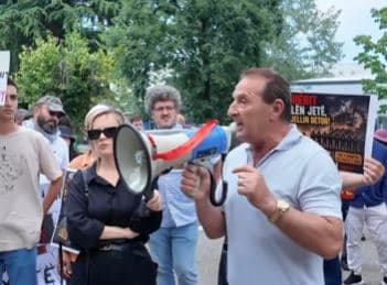 Banorët e Rrjollit: Shkëlzen Berisha na ktheu shpinën 