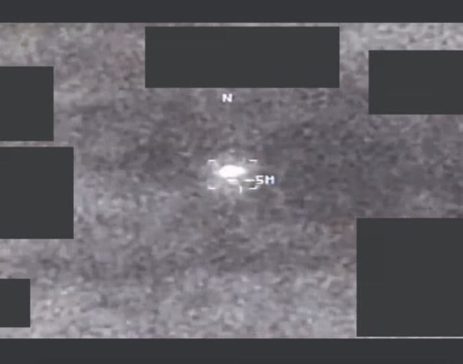 Pentagoni publikon video të reja të UFO-ve dhe dëshmi misterioze