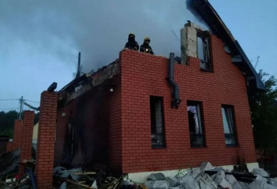 Sulm masiv me dronë mbi Moskë, të paktën 3 të vrarë dhe dhjetëra të plagosur