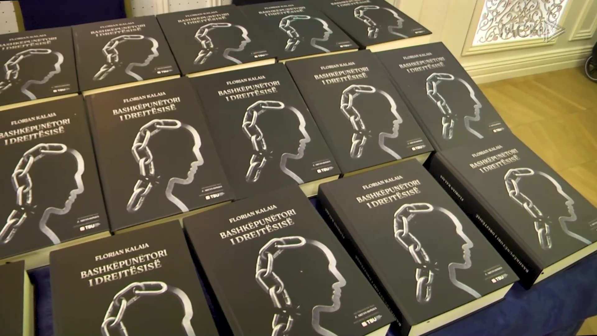 Florjan Kalaja publikon librin “Bashkëpunëtori i drejtësisë” / Libri i ri i gjyqtarit Kalaja mbi  zbardhjen e ngjarjeve kriminale (VIDEO) 