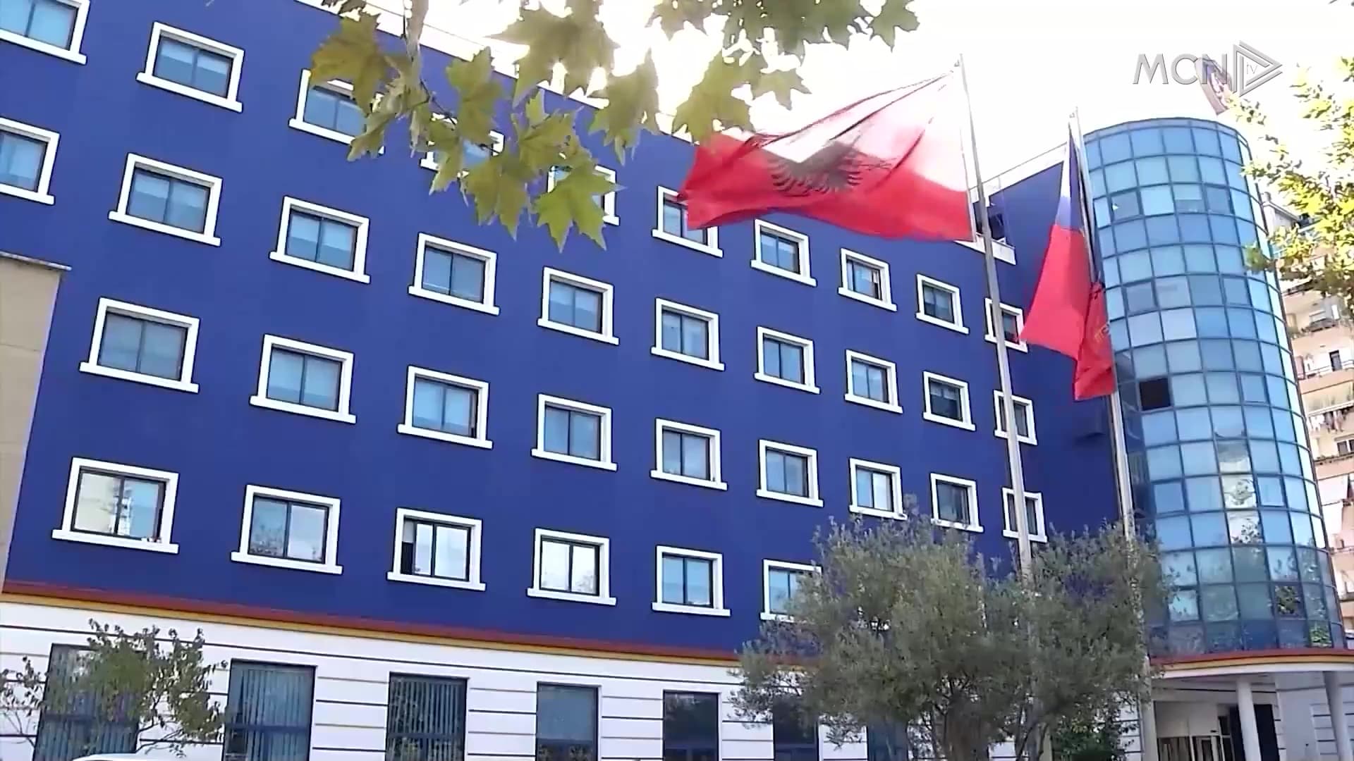 “Ndryshimet kërkohen për të shmangur gjyqet” / Fishta për ligjin e policisë: Ka nene që bien ndesh me Kodin (VIDEO)