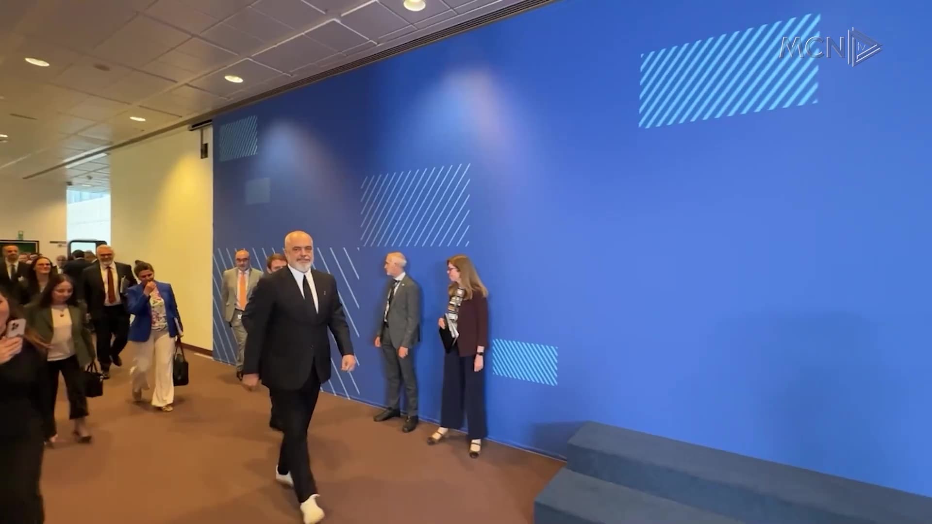 Parakushte për përfundimin e negociatave / “Respektoni gjyqësorin dhe zbatoni rekomandimet për imunitetin” (VIDEO)