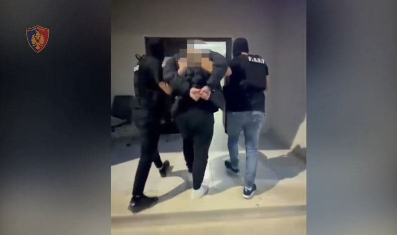   Akuzohet nga Spanja për trafikimin e mbi 80 kg kokainë, arrestohet 30-vjeçari në Vlorë