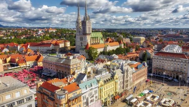 "Duke pritur pasagjerin", taksitë autonome shfaqen në Zagreb, të parat në Evropë