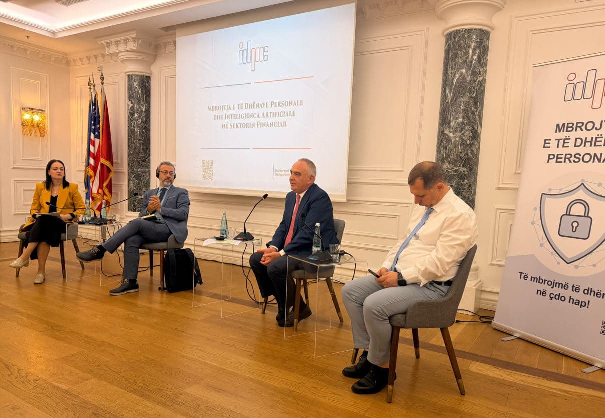 Mbrojtja e të dhënave personale në epokën e AI, Komisioneri tryezë diskutimi me sektorin financiar