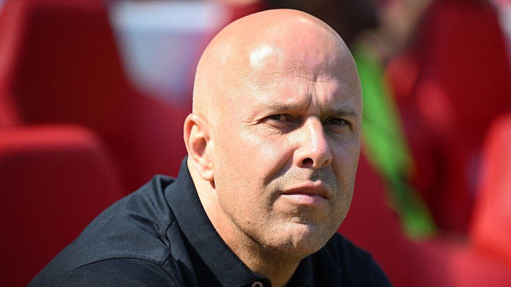 Arne Slot, afër Milanit