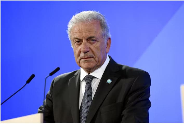 Belgjika lëshon urdhër arresti për ish-komisionerin e BE-së, Dimitris Avramopoulos