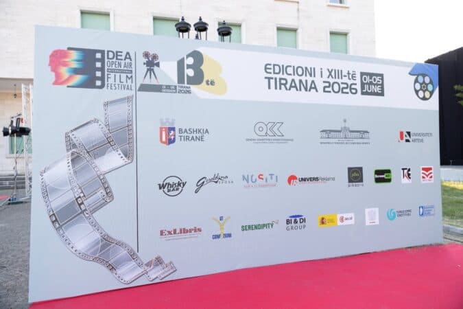 Edicioni i 13-të i ‘DEA Open Air’ në Tiranë/ 40 filma nga 25 vende në konkurrim deri më 5 qershor