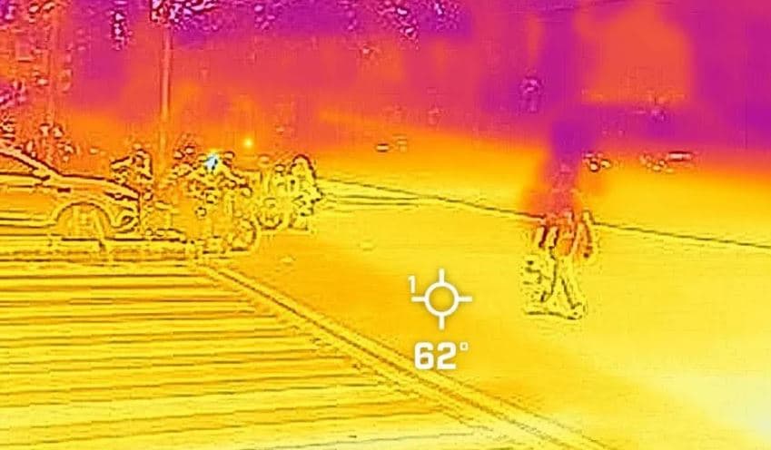 “Nga 43°C në 64°C”, si po përjetohet vala ekstreme e të nxehtit në rrugët e kryeqytetit indian