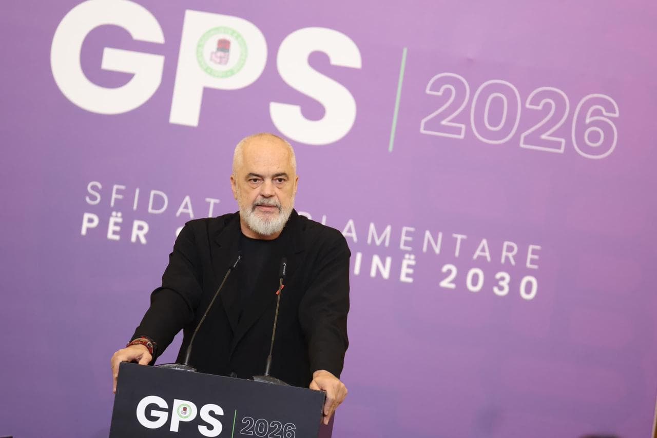 Rama fajëson rrjetet sociale: Protesta është skenë klikimesh, industri fitimprurëse për like dhe ndjekës