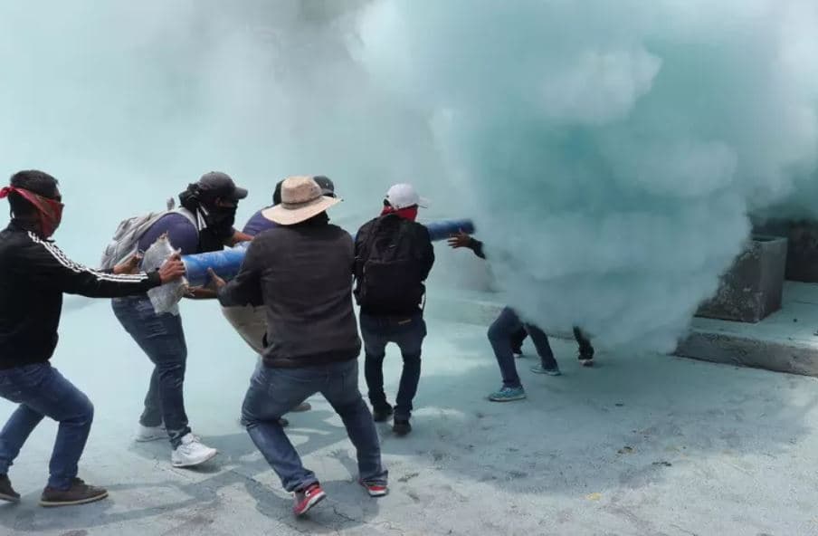 Meksiko, i paralizuar nga protestat shtatë ditë para fillimit të Kupës së Botës