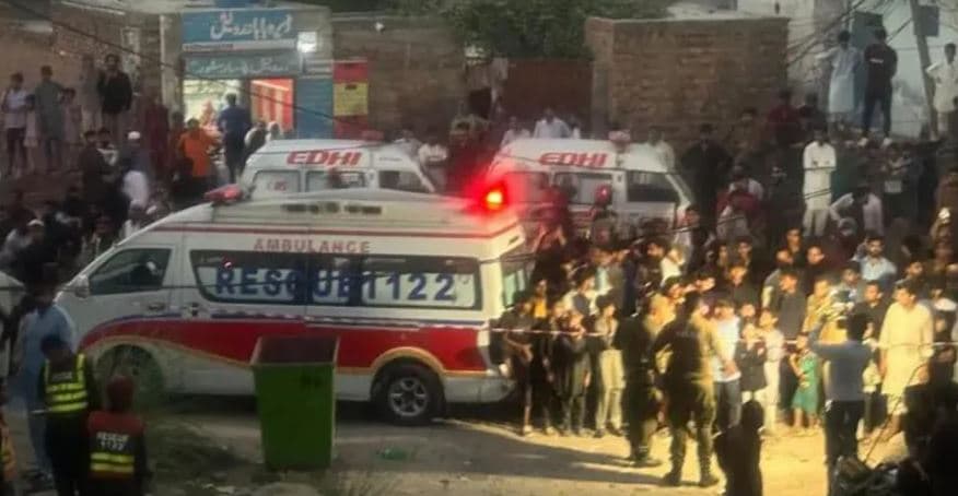 Shembet çatia e një qendre mësimore në Pakistan, humbin jetën 14 fëmijë 