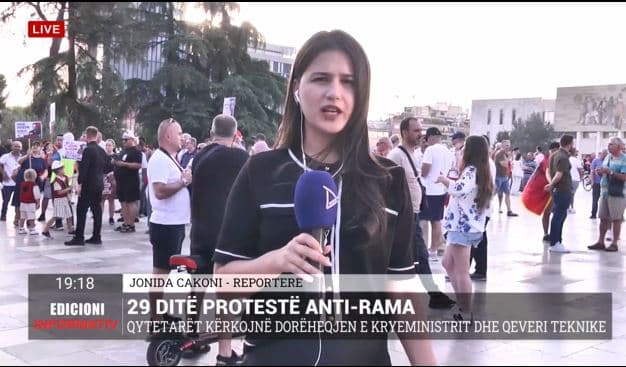 Protesta e 29-të/ Qytetarët marshojnë drejt Kryeministrisë, të vendosur deri në dorëheqjen e Ramës