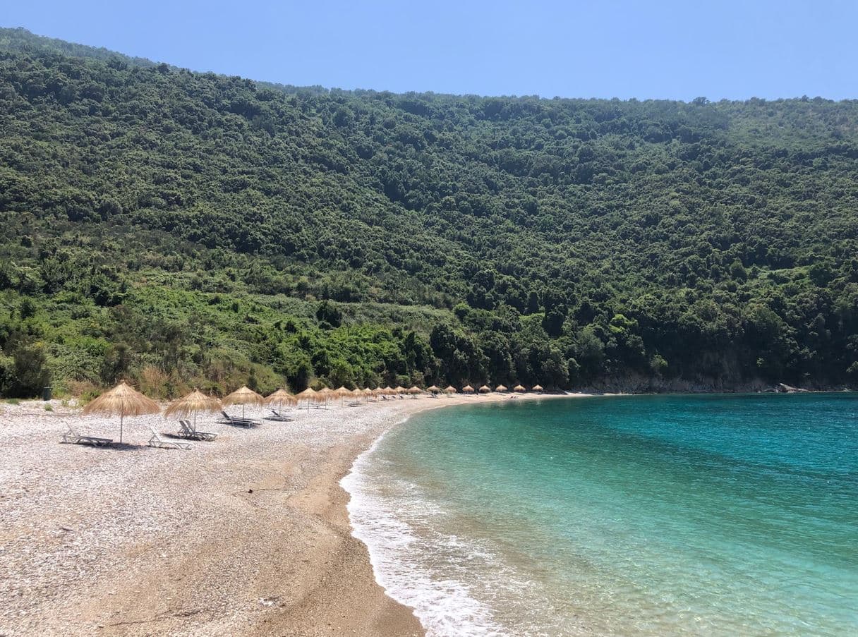 Fundi i izolimit 22-vjeçar, hapet rruga drejt plazhit të Kakomesë