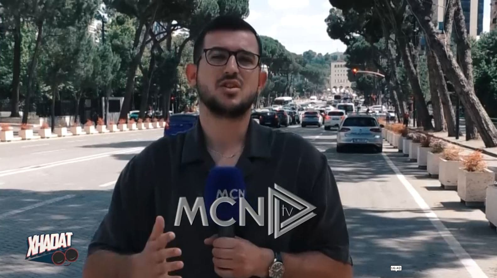 Xhadat/ Nga ndalimi te rikthimi në rrugë, 8 muaj pa asnjë zgjidhje për monopatinat. Ku mbeti ligji i premtuar nga qeveria?
